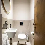 Luxury Riverside براغ