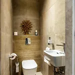Luxury Riverside شقة *