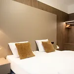 شقة Luxury Riverside براغ