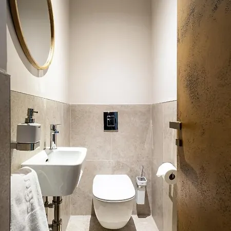 Luxury Riverside Praga