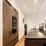 Luxury Riverside *