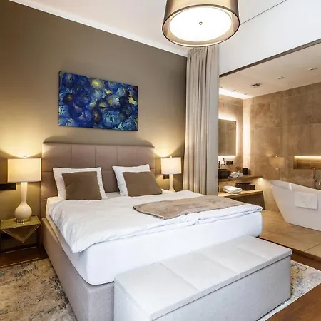 Luxury Riverside