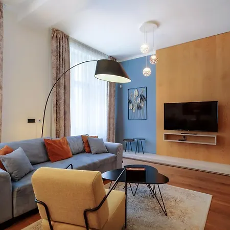 Luxury Riverside Appartamento *