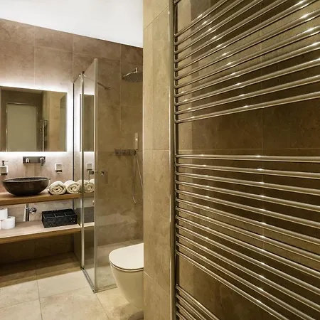 Luxury Riverside Appartamento *