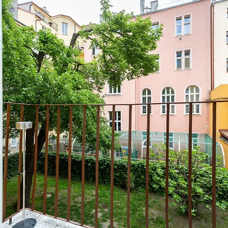 Luxury Riverside Daire