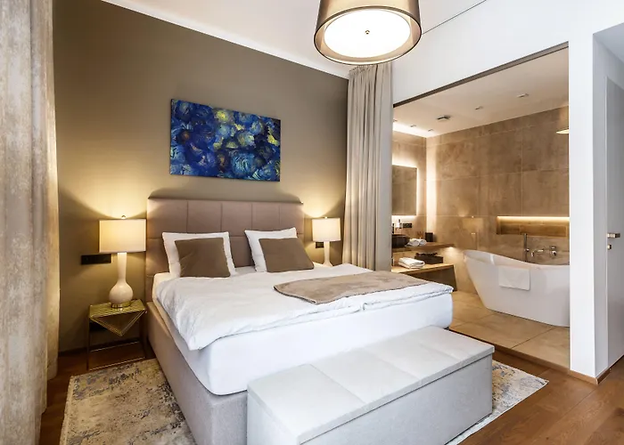 Luxury Riverside